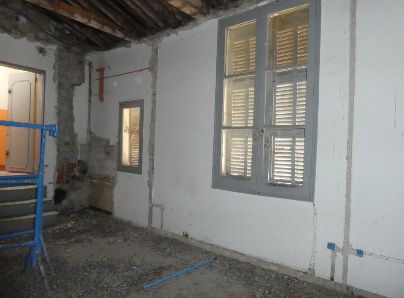 Mur et fenêtres d'origine